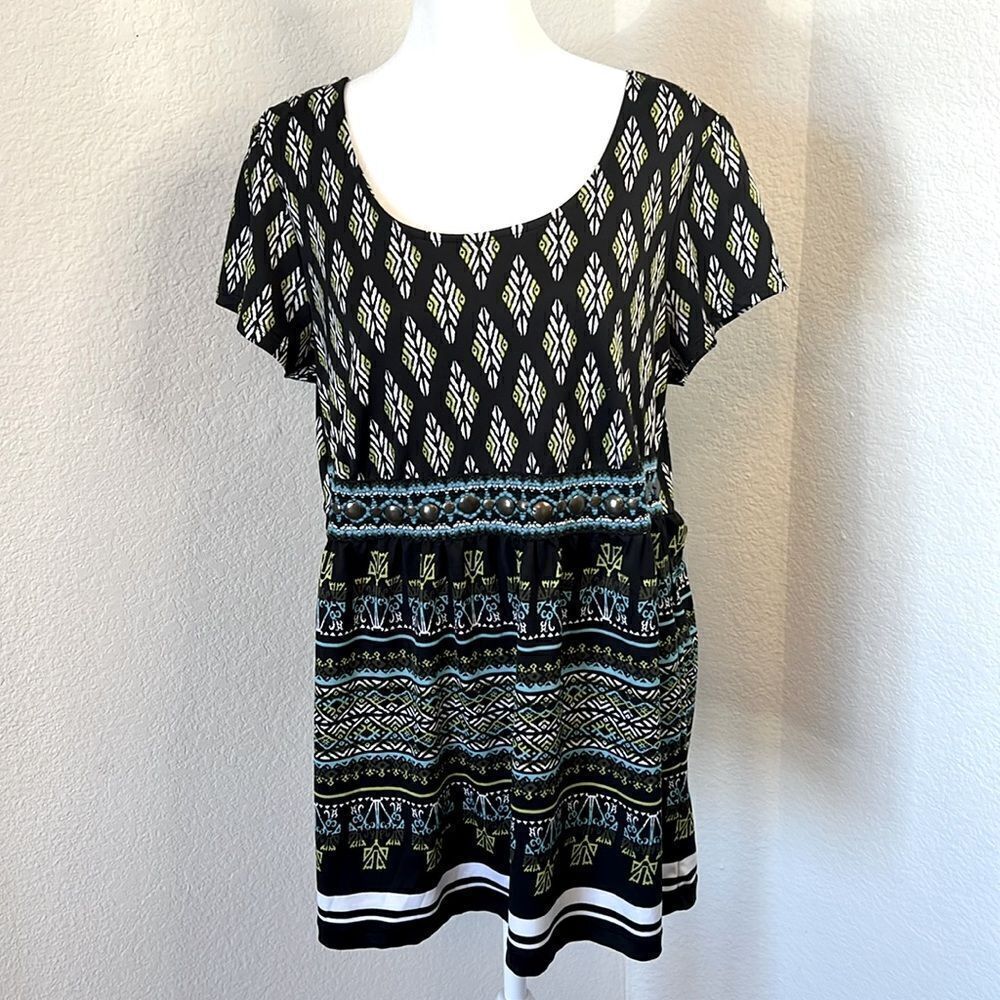R.Q.T. Colorful Printed Short Sleeve Tunic Top ~ Size Large